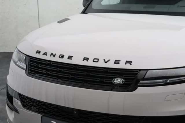 Land Rover Range Rover Sport (2026) thumbnail 18
