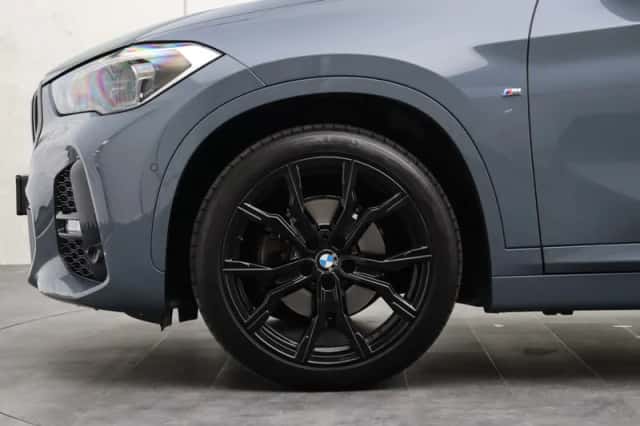 BMW X1 (2021) thumbnail 6