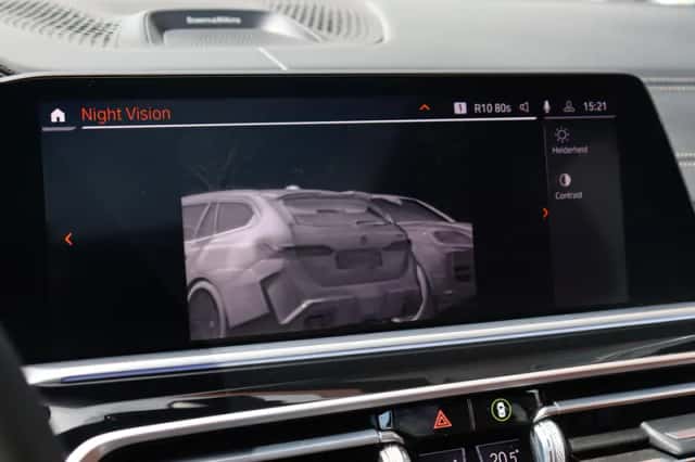 BMW X5 (2019) thumbnail 17