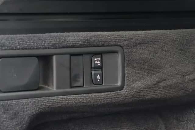 BMW X5 (2019) thumbnail 23