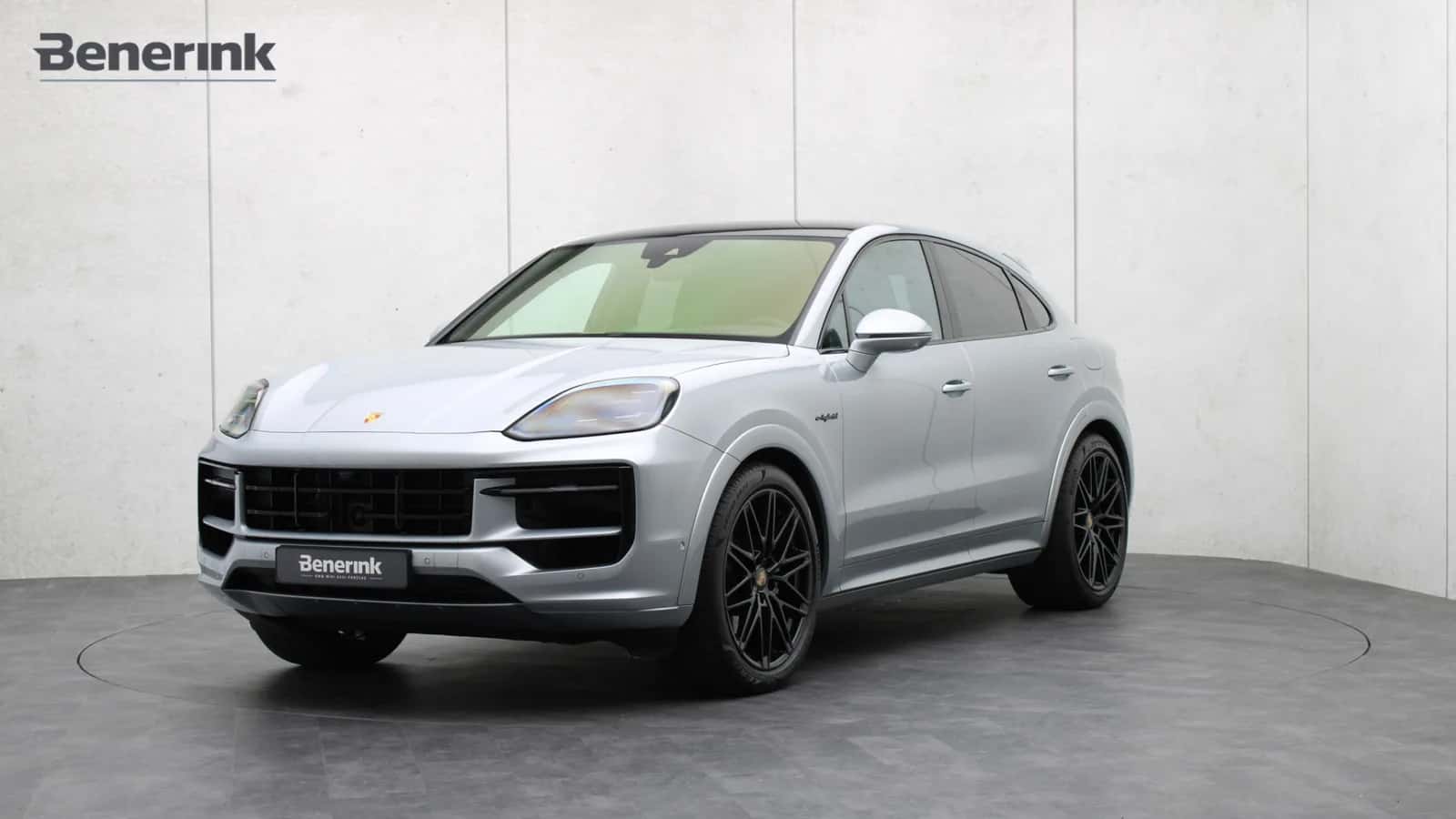 Porsche Cayenne (2024) — foto 1
