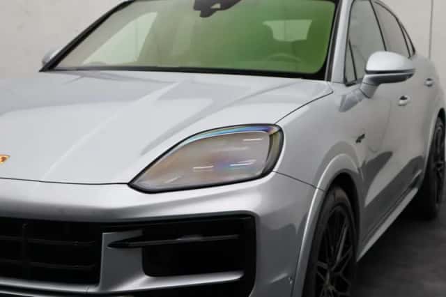 Porsche Cayenne (2024) thumbnail 18