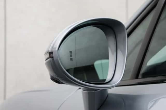 Porsche Cayenne (2024) thumbnail 20