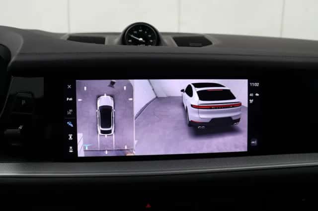 Porsche Cayenne (2024) thumbnail 24