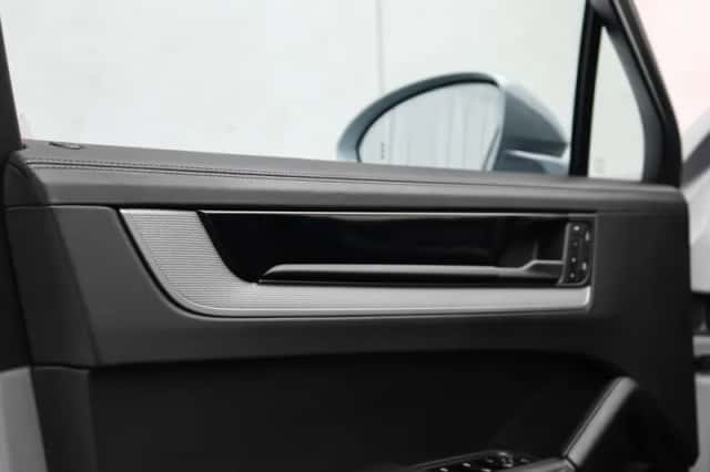 Porsche Cayenne (2024) thumbnail 29