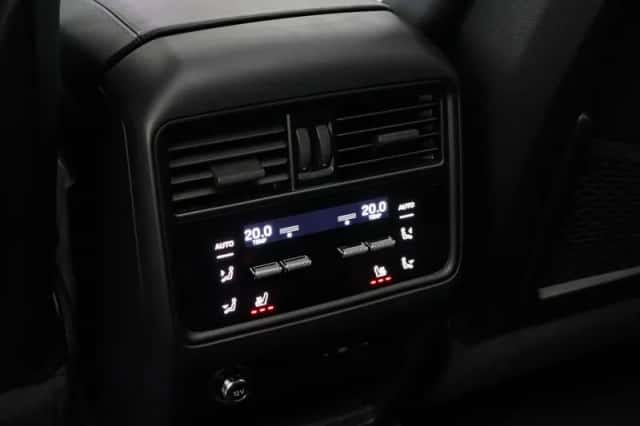 Porsche Cayenne (2024) thumbnail 33