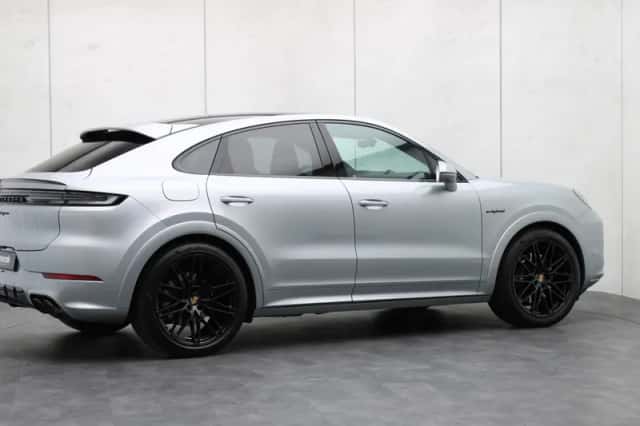 Porsche Cayenne (2024) thumbnail 40
