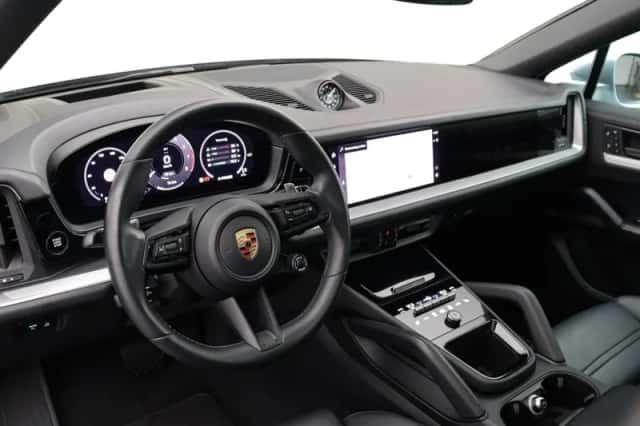 Porsche Cayenne (2024) thumbnail 8