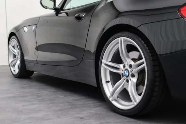 BMW Z4 (2010) thumbnail 19