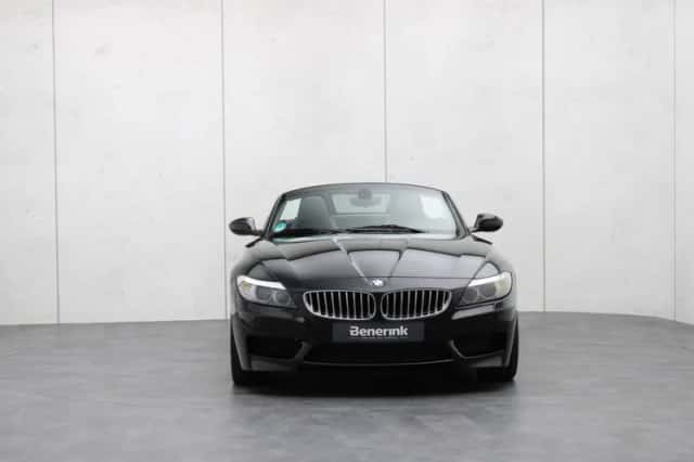 BMW Z4 (2010) thumbnail 23