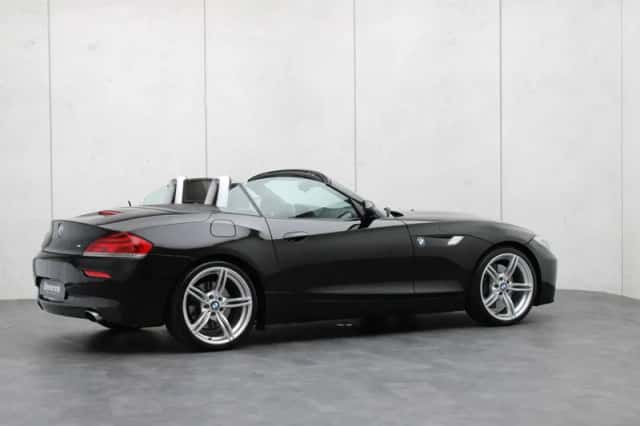 BMW Z4 (2010) thumbnail 27