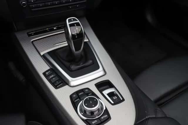 BMW Z4 (2010) thumbnail 9
