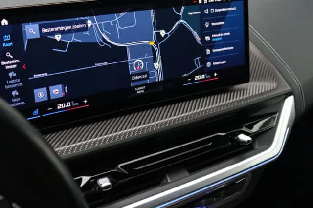 BMW XM (2023) thumbnail 16