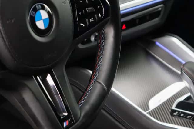 BMW XM (2023) thumbnail 21