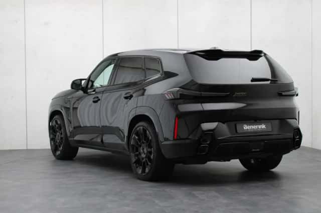 BMW XM (2023) thumbnail 4