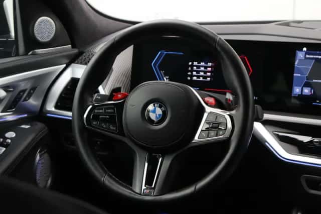 BMW XM (2023) thumbnail 33