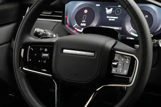 Land Rover Range Rover Sport (2026) thumbnail 25