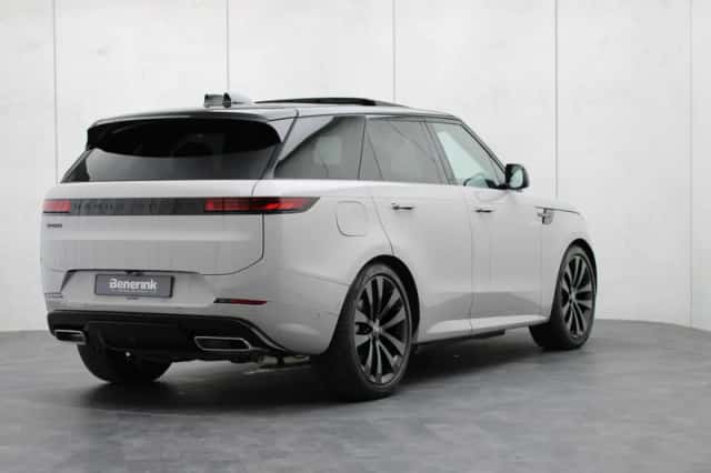 Land Rover Range Rover Sport (2026) thumbnail 4