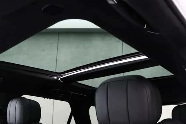Land Rover Range Rover Sport (2026) thumbnail 10