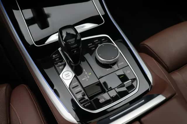 BMW X5 (2020) thumbnail 25