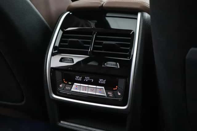 BMW X5 (2020) thumbnail 36