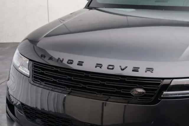 Land Rover Range Rover Sport (2024) thumbnail 16