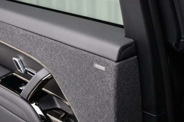 Land Rover Range Rover Sport (2024) thumbnail 28