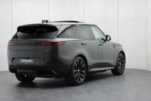 Land Rover Range Rover Sport (2024) thumbnail 4