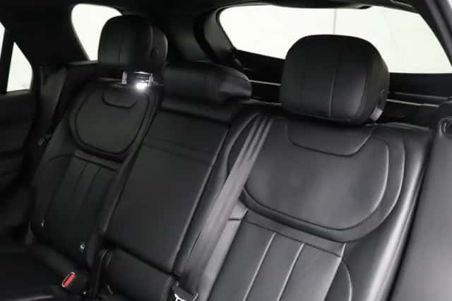 Land Rover Range Rover Sport (2024) thumbnail 32