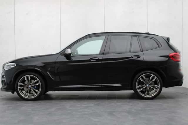 BMW X3 (2018) thumbnail 2