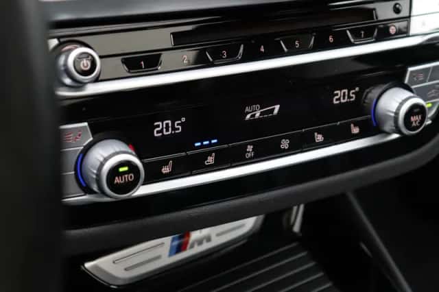 BMW X3 (2018) thumbnail 11