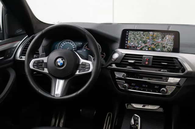 BMW X3 (2018) thumbnail 12