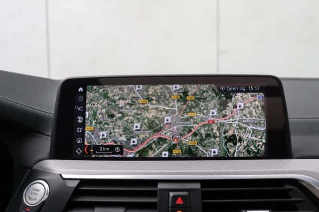 BMW X3 (2018) thumbnail 13