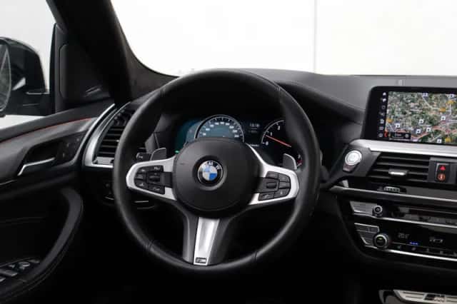 BMW X3 (2018) thumbnail 30