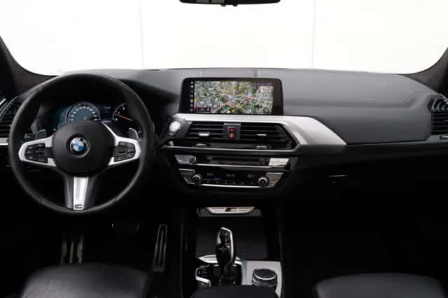 BMW X3 (2018) thumbnail 31