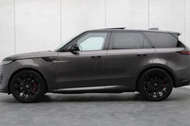 Land Rover Range Rover Sport (2025) thumbnail 2