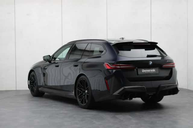 BMW M5 (2025) thumbnail 3