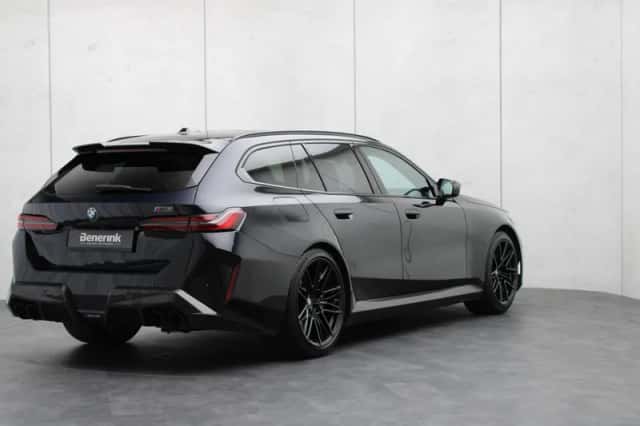 BMW M5 (2025) thumbnail 4