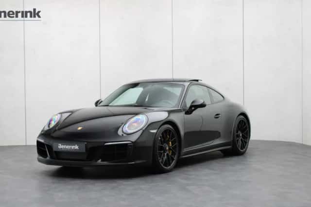 Porsche 911 (2018) thumbnail 1