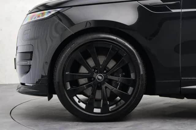 Land Rover Range Rover Sport (2025) thumbnail 6