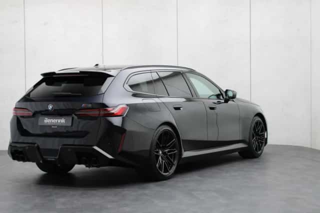 BMW M5 (2025) thumbnail 4