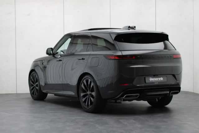 Land Rover Range Rover Sport (2026) thumbnail 3