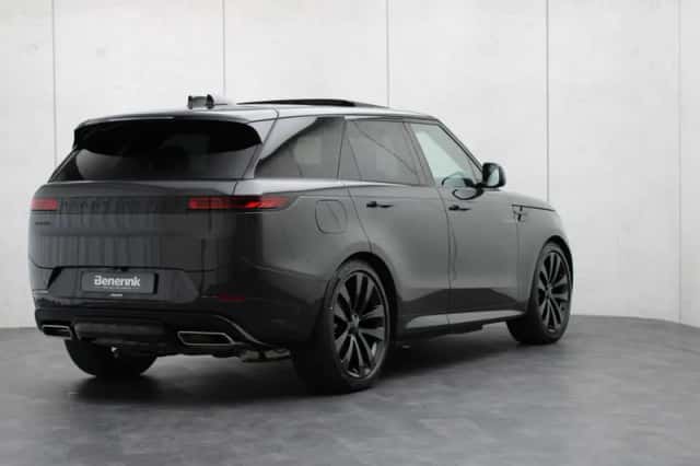 Land Rover Range Rover Sport (2026) thumbnail 4