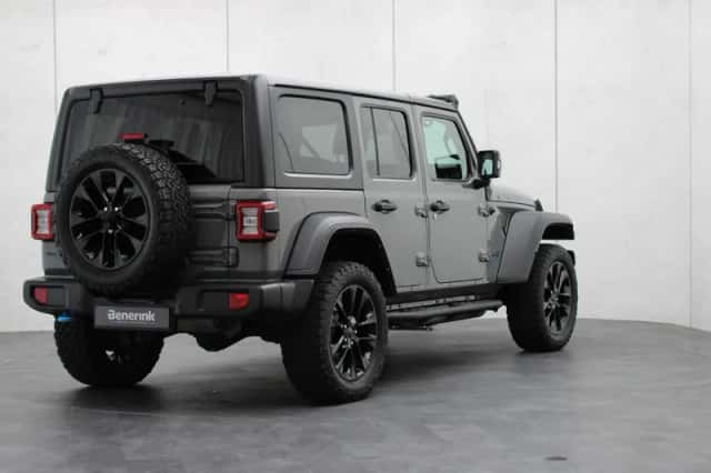 Jeep Wrangler (2021) thumbnail 4