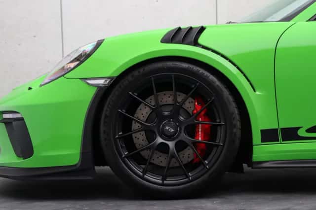 Porsche 911 (2019) thumbnail 6