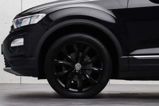 Volkswagen T-Roc (2020) thumbnail 5