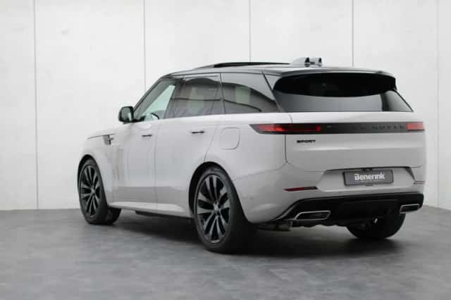 Land Rover Range Rover Sport (2025) thumbnail 3
