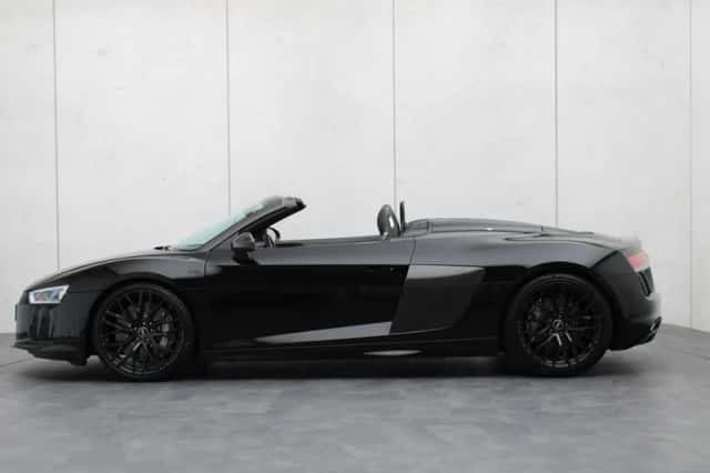 Audi R8 (2017) thumbnail 2