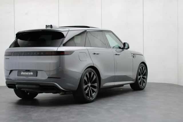 Land Rover Range Rover Sport (2025) thumbnail 4