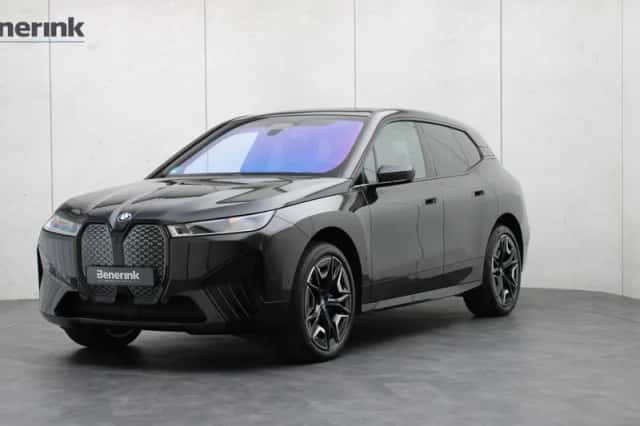 BMW iX (2021) thumbnail 1